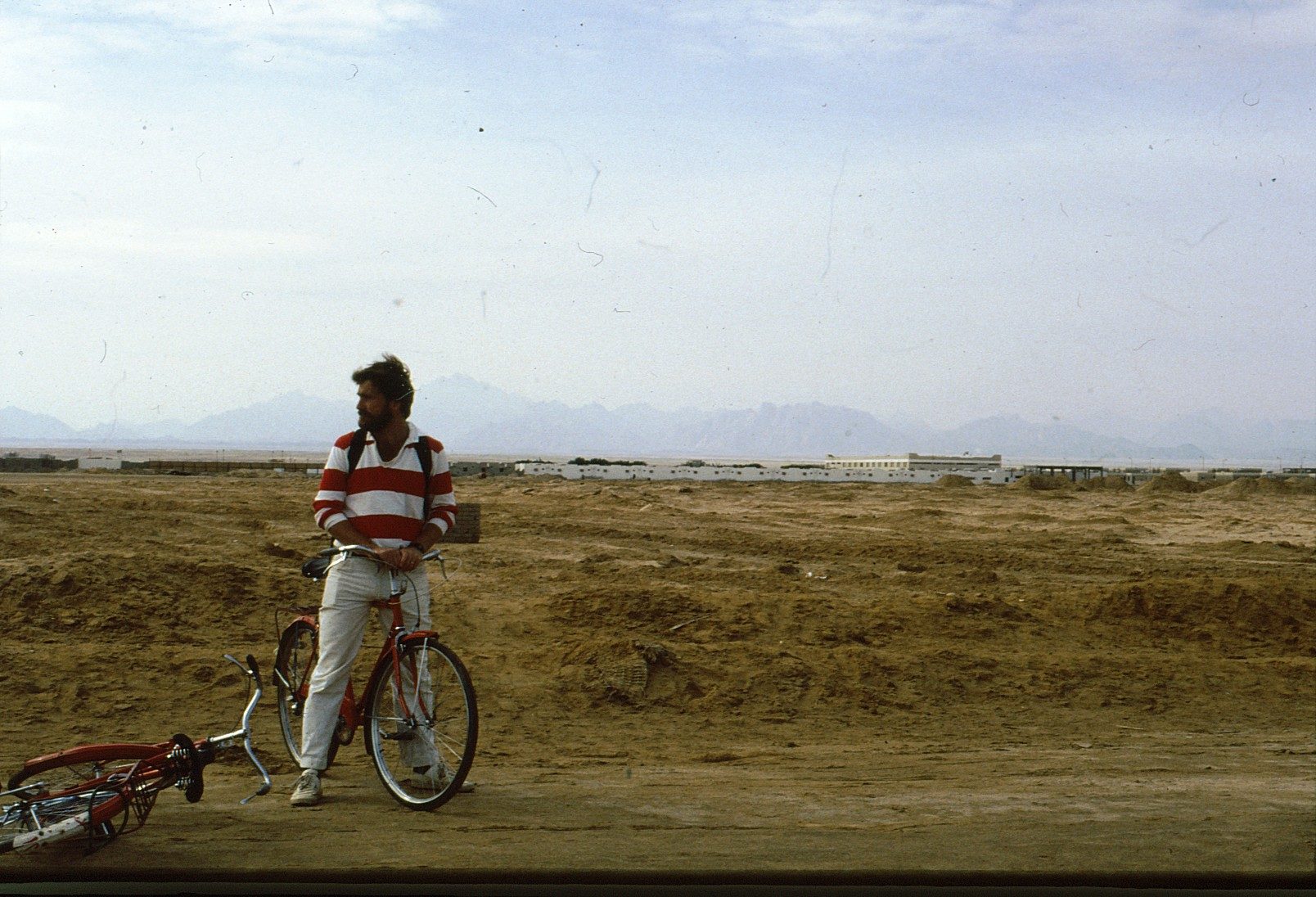 The author, on the way to the Valleys of the Queens and Kings, 1987.